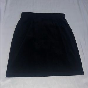 Fine Line New York Size 10 Skirt Zip Length 21” Poly Spandex M2